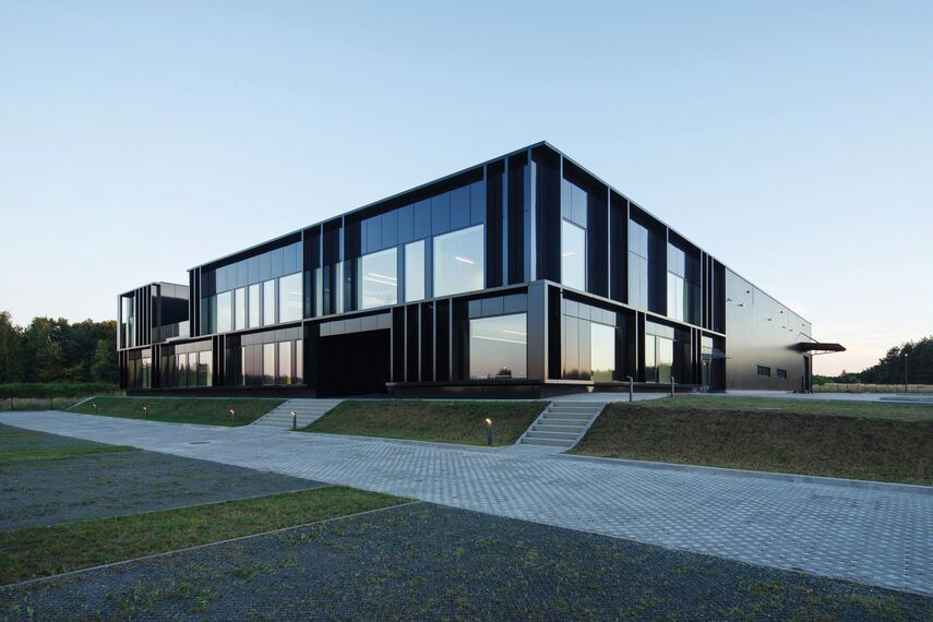 ConceptSystem 59Pa Windows and CW 50-HI Façades - Pivexin Technology Headquarter located in Babice, Poland