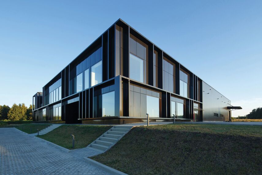 ConceptSystem 59Pa Windows and CW 50-HI Façades - Pivexin Technology Headquarter located in Babice, Poland