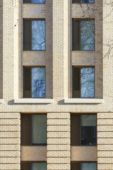 CS 38-SL Cancelled Systems - Cartwright Gardens located in London, United Kingdom