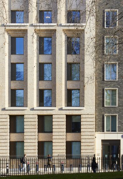 CS 38-SL Cancelled Systems - Cartwright Gardens located in London, United Kingdom