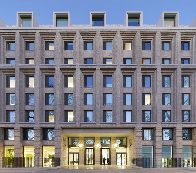 CS 38-SL Cancelled Systems - Cartwright Gardens located in London, United Kingdom