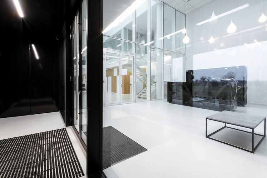 CW 50-HI Façades and ConceptSystem 59Pa Windows - Pivexin Technology Headquarter located in Babice, Poland