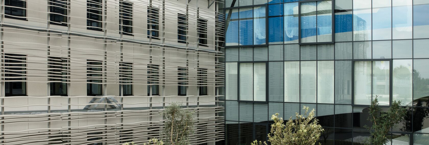 BriseSoleil 100 Solar Shading and ConceptSystem 77 Windows - AZ Sint Maarten located in Mechelen, Belgium