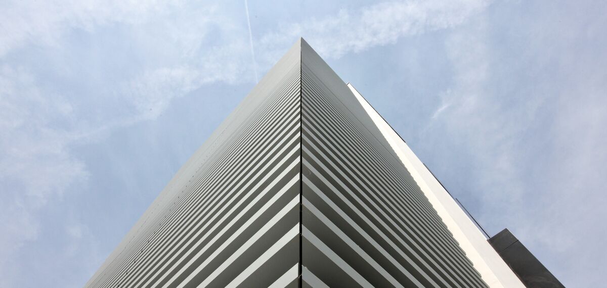 Close-up of Reynaers Campus, which includes BriseSoleil 100 solutions.